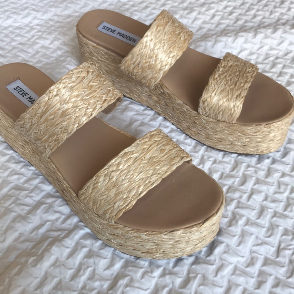SOLD! Steve Madden Jolted Wedge Sandal - Picture 5 of 15